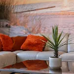 Spacious Getaway Close To The Beach And Airport