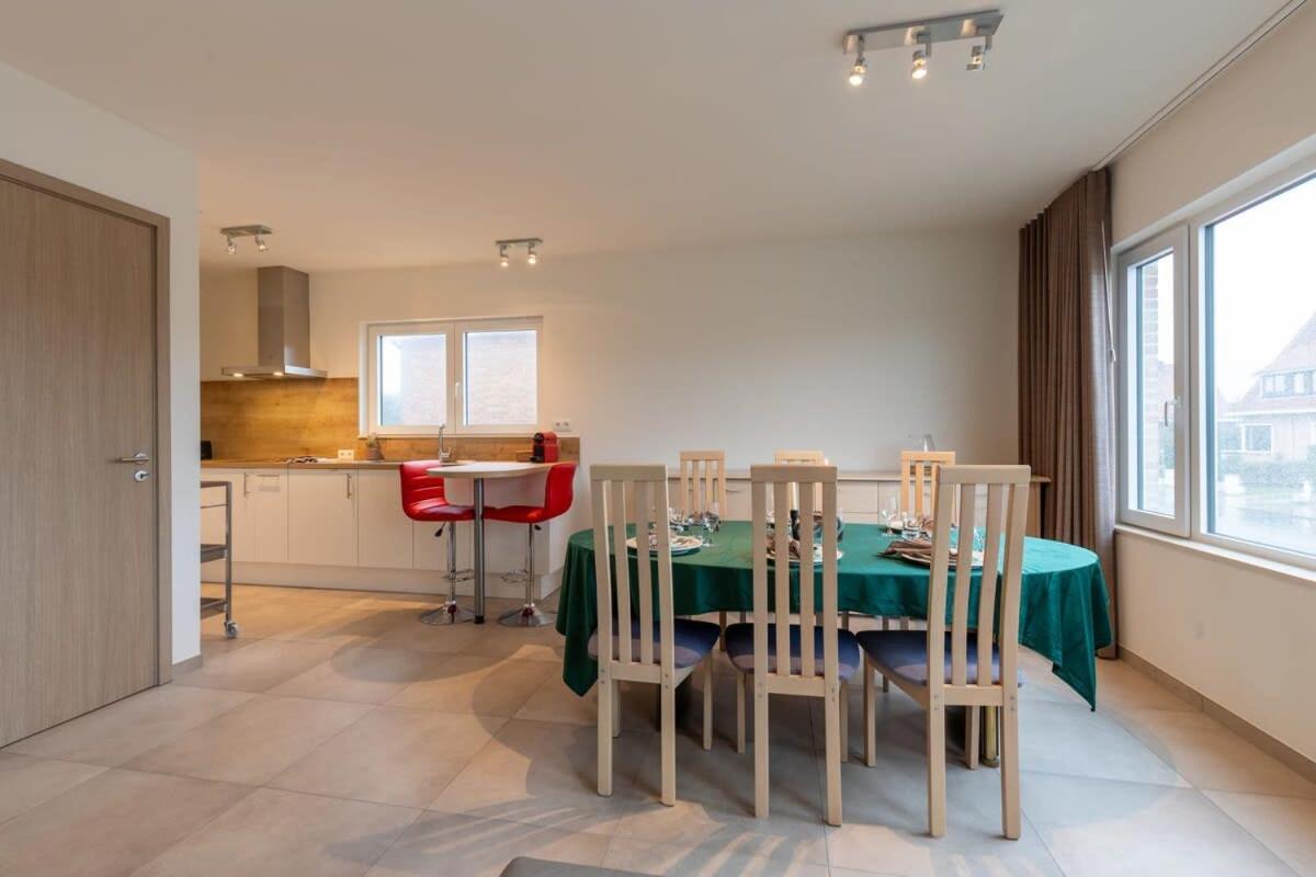 Villa Spacious Getaway Close To The Beach And Airport *