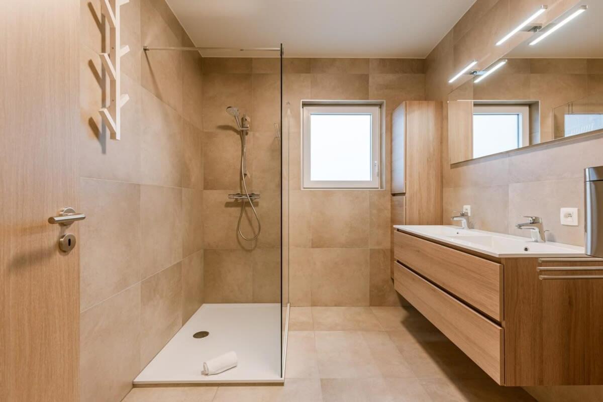 Villa Spacious Getaway Close To The Beach And Airport Oostende